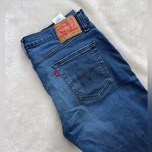 Men’s Levi’s 514’s, 34x34.